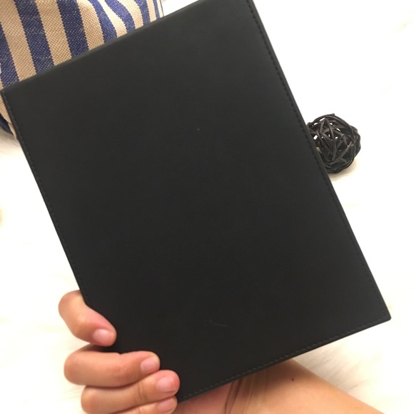 Benefit mirror - Picture 4 of 4